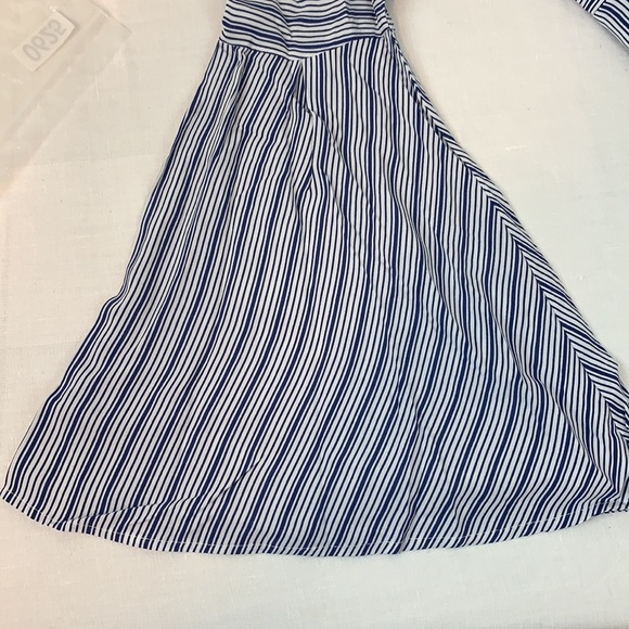 Venus Flare Sleeve Strip Blouse - 2 - Picture 8 of 8